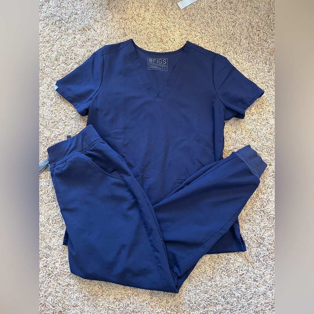 Figs Scrub Set